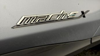 Ford Mustang Mach-E BASE