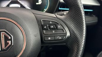 MG MG5 TROPHY