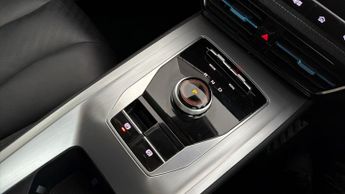 MG MG5 TROPHY