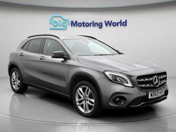 Mercedes GLA GLA 180 URBAN EDITION