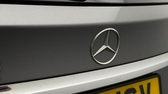 Mercedes-Benz GLA GLA 180 URBAN EDITION