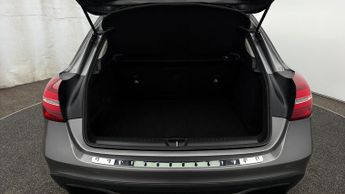 Mercedes-Benz GLA GLA 180 URBAN EDITION