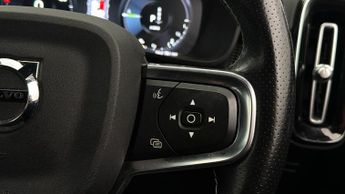 Volvo XC40 RECHARGE T5 R-DESIGN