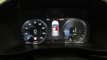 Volvo XC40 RECHARGE T5 R-DESIGN