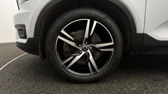 Volvo XC40 RECHARGE T5 R-DESIGN