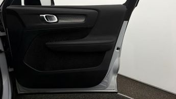 Volvo XC40 RECHARGE T5 R-DESIGN