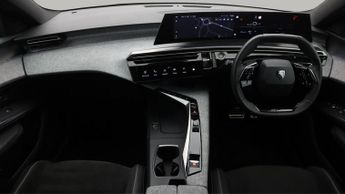 Peugeot E-3008 GT