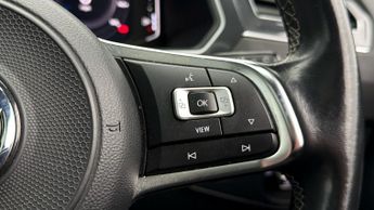 Volkswagen Tiguan R-LINE TECH TDI DSG