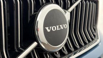 Volvo XC40 RECHARGE T4 CORE