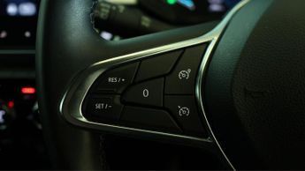 Renault Captur TECHNO E-TECH