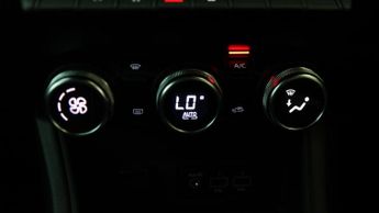 Renault Captur TECHNO E-TECH