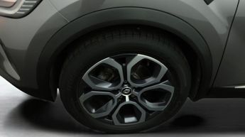 Renault Captur TECHNO E-TECH