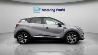 Renault Captur TECHNO E-TECH
