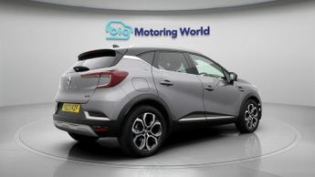 Renault Captur TECHNO E-TECH