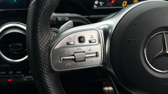 Mercedes-Benz GLA GLA 200 D AMG LINE