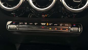Mercedes-Benz GLA GLA 200 D AMG LINE