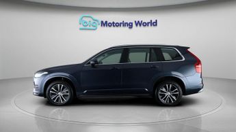 Volvo XC90 B5 MOMENTUM AWD