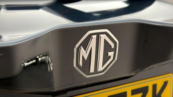 MG MG4 TROPHY