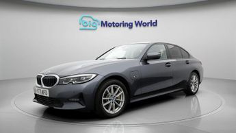 BMW 3 Series 330E SE PRO