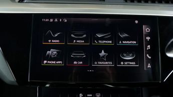 Audi e-tron QUATTRO BLACK EDITION