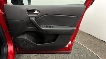 Renault Captur EVOLUTION E-TECH