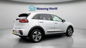 Kia Niro 4 PLUS