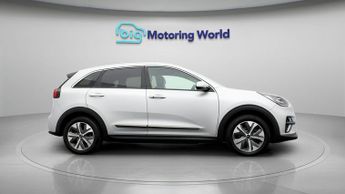 Kia Niro 4 PLUS