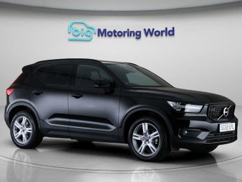 Volvo XC40 T3 R-DESIGN