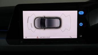 Volkswagen Golf LIFE ETSI DSG