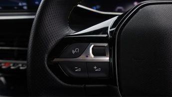 Peugeot E-208 GT