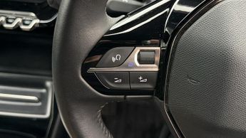 Peugeot E-2008 ALLURE PREMIUM PLUS