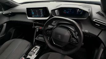 Peugeot E-2008 ALLURE PREMIUM PLUS
