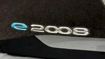 Peugeot E-2008 ALLURE PREMIUM PLUS