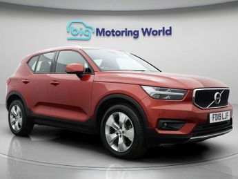 Volvo XC40 D3 MOMENTUM PRO
