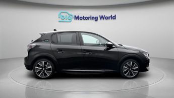 Peugeot E-208 GT