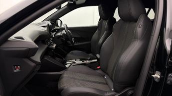 Peugeot E-2008 GT