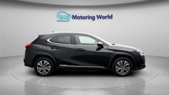 Lexus UX 300E