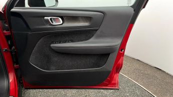 Volvo C40 RECHARGE CORE