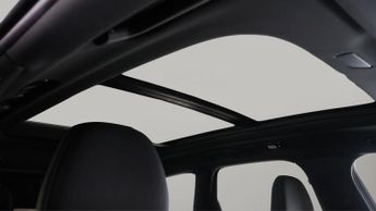 Volvo XC60 RECHARGE T6 R-DESIGN AWD