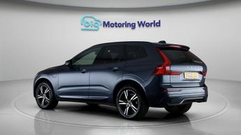 Volvo XC60 RECHARGE T6 R-DESIGN AWD