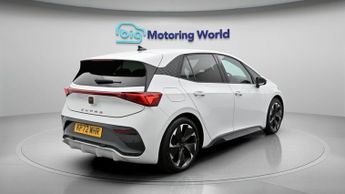 CUPRA Born V2