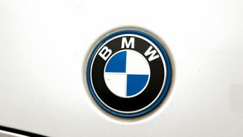 BMW 3 Series 330E M SPORT