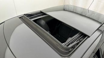 Citroen e-C4 SHINE PLUS