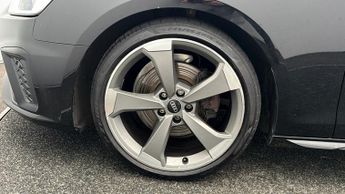 Audi A4 Avant AVANT TDI S LINE BLACK EDITION