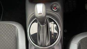 Nissan Juke DIG-T N-CONNECTA DCT