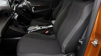 Peugeot E-2008 ACTIVE PREMIUM PLUS