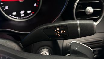 Mercedes-Benz GLC GLC 220 D 4MATIC AMG LINE