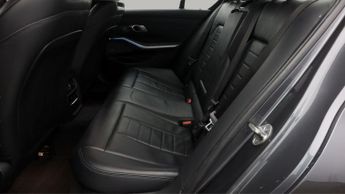 BMW 3 Series 330E M SPORT