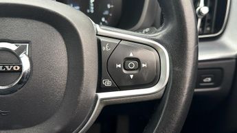 Volvo XC60 D4 MOMENTUM