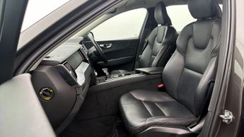 Volvo XC60 D4 MOMENTUM